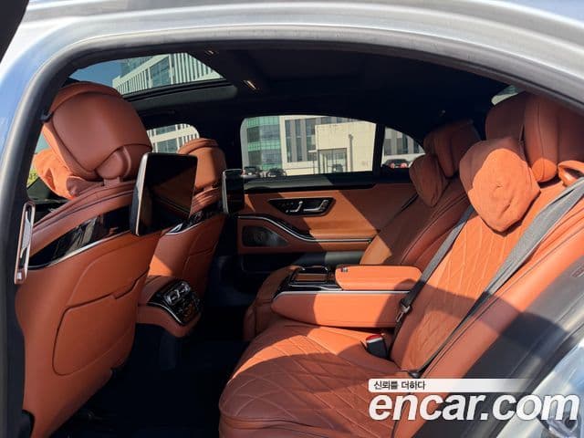 Mercedes-Benz S-Class 2021 — Photo 10/11