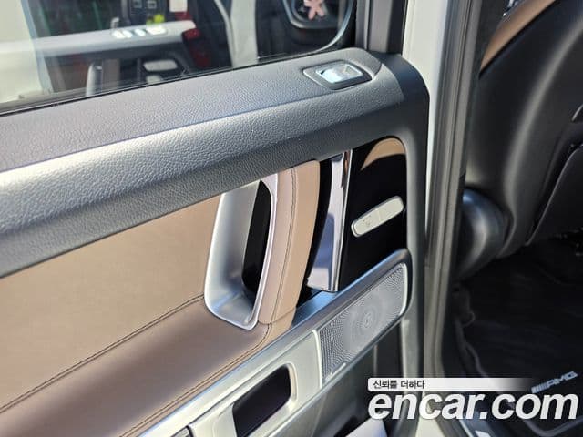 Mercedes-Benz G-Class 2024 — Photo 3/17
