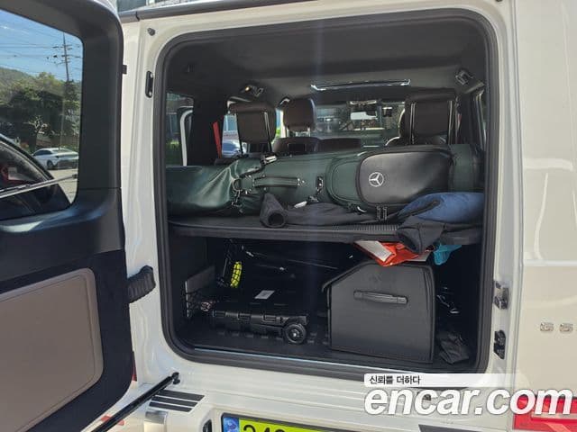 Mercedes-Benz G-Class 2024 — Photo 11/17