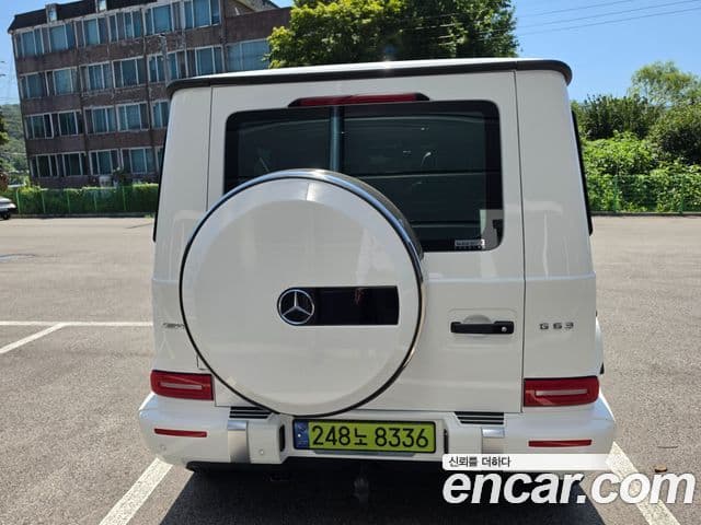 Mercedes-Benz G-Class 2024 — Photo 16/17