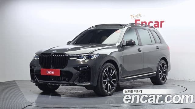 BMW X7 2022 — Photo 10/20
