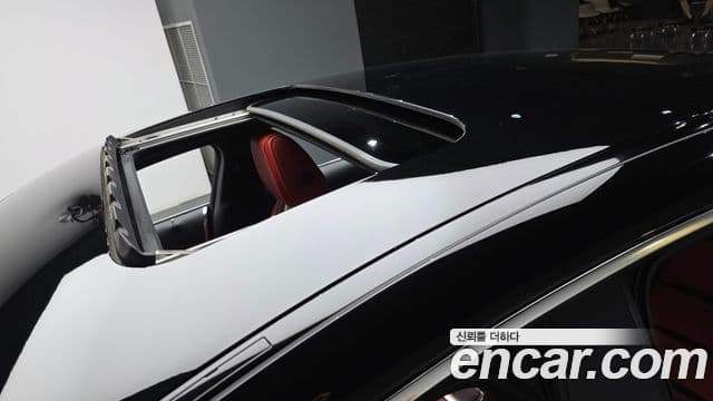Mercedes-Benz AMG GT 2023 — Photo 26/36