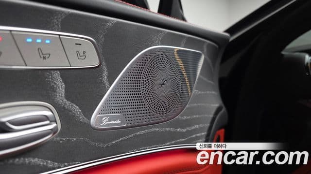 Mercedes-Benz AMG GT 2023 — Photo 35/36