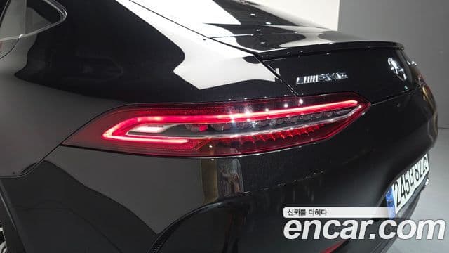 Mercedes-Benz AMG GT 2023 — Photo 21/36