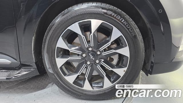 Kia Carnival 2022 — Фото 5/20