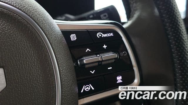 Kia Carnival 2022 — Фото 16/20