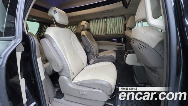 Kia Carnival 2022 — Şəkil 22/35