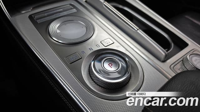 Genesis GV80 2020 — ფოტო 15/33