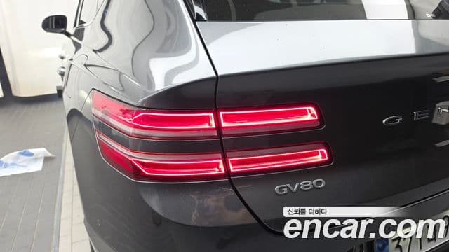 Genesis GV80 2020 — ფოტო 14/33