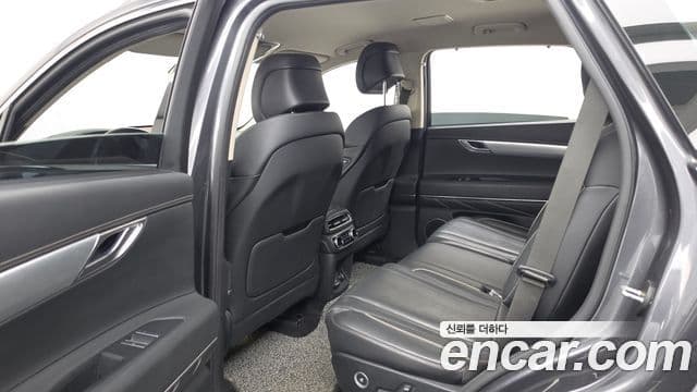 Genesis GV80 2020 — ფოტო 22/33