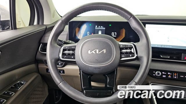 Kia Carnival 2024 — Şəkil 25/32