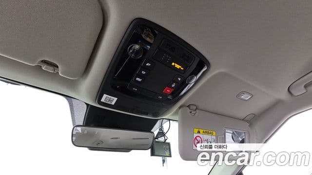 Kia Carnival 2024 — Şəkil 24/32
