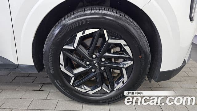 Kia Carnival 2024 — Şəkil 13/32