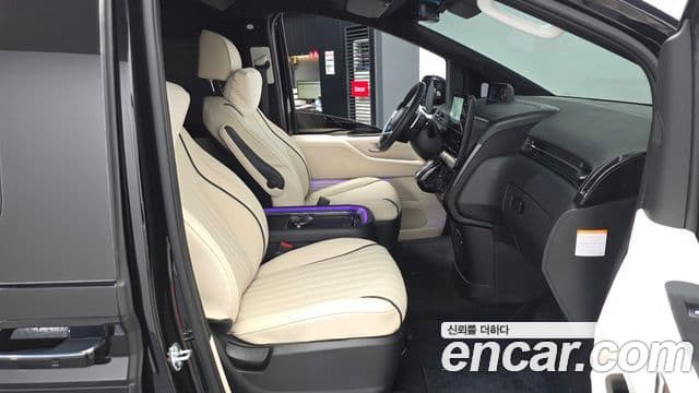 Hyundai Staria 2025 — ფოტო 11/20