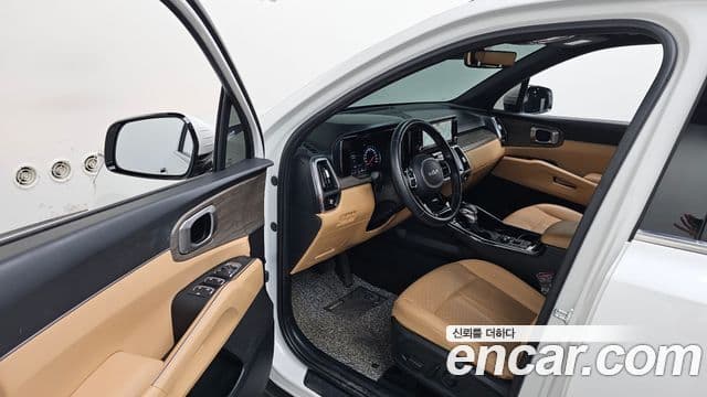Kia Sorento 2022 — Фото 9/20