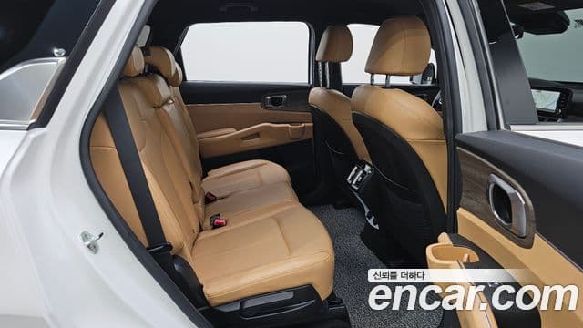 Kia Sorento 2022 — Фото 12/20