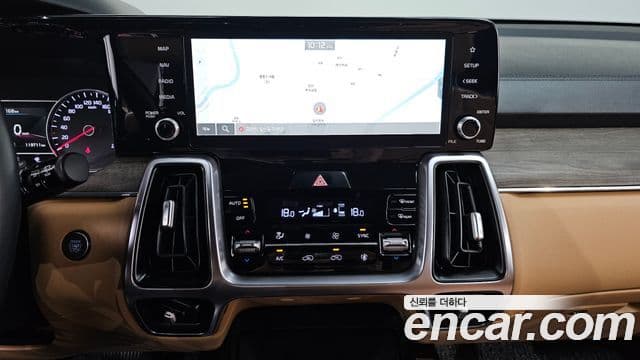 Kia Sorento 2022 — Фото 14/20