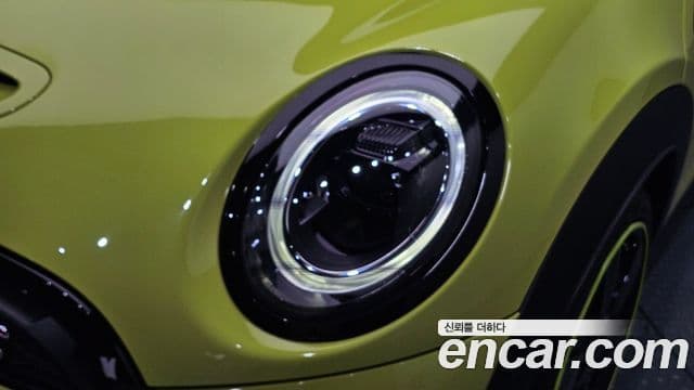 Mini Cooper S Convertible 2021 — ფოტო 15/32