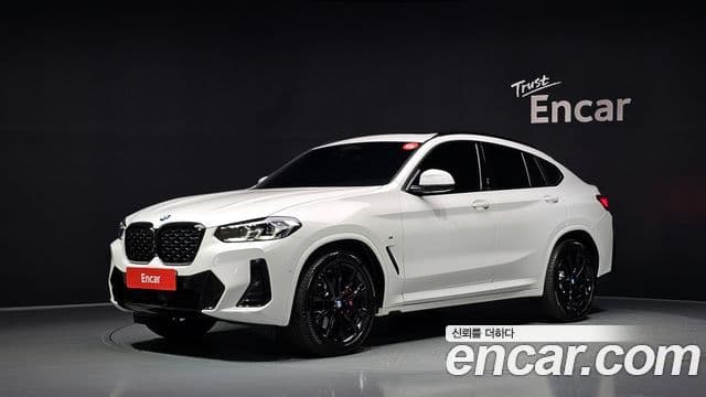 BMW X4 2025 — Photo 18/35