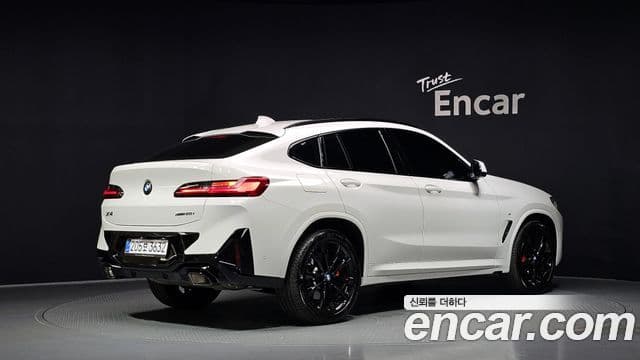 BMW X4 2025 — Photo 13/35