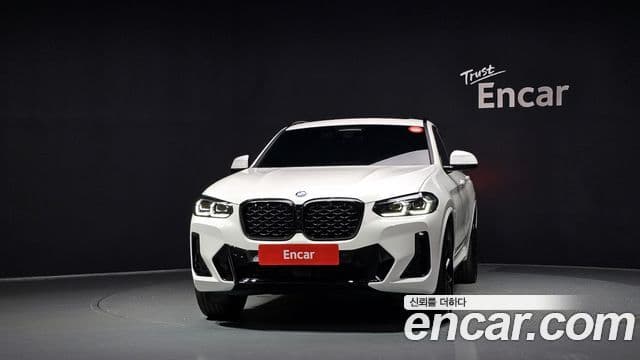 BMW X4 2025 — Photo 34/35