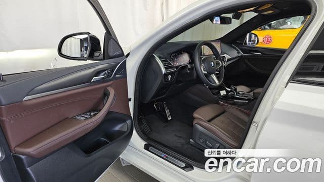 BMW X4 2025 — Photo 26/35