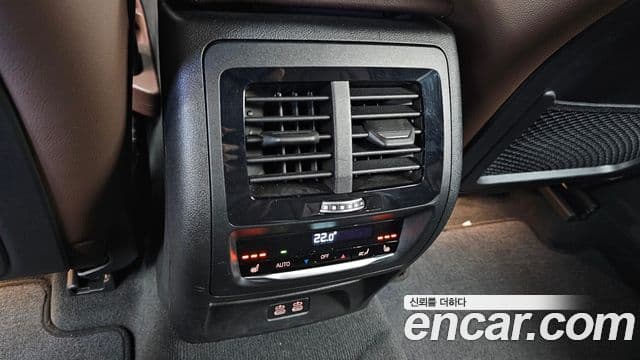 BMW X4 2025 — Photo 30/35