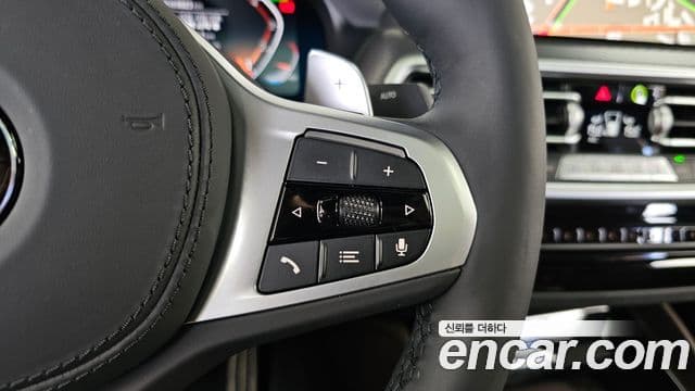 BMW X4 2025 — Photo 28/35