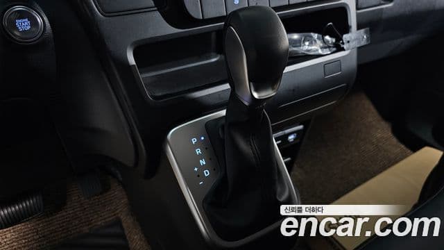 Hyundai Staria 2024 — Фото 9/20