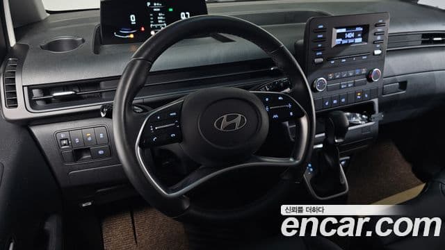 Hyundai Staria 2024 — Фото 13/20