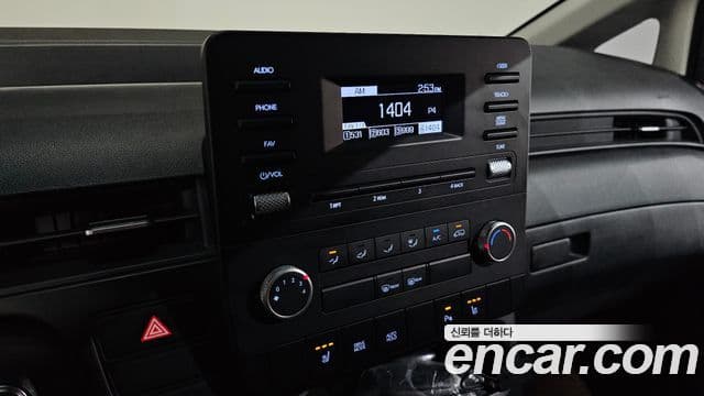 Hyundai Staria 2024 — Фото 14/20