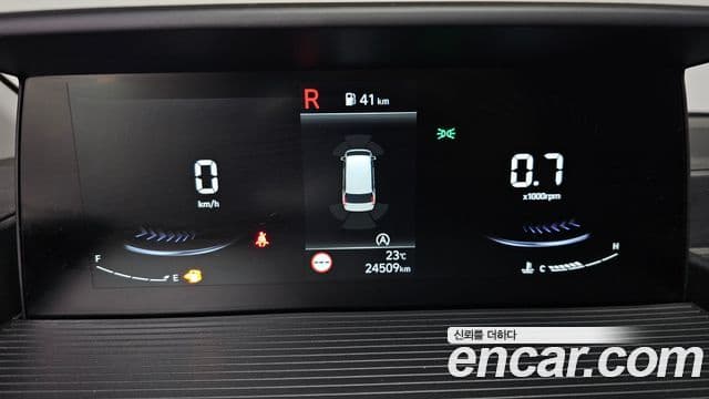 Hyundai Staria 2024 — Фото 15/20