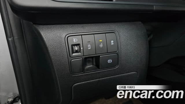 Hyundai Staria 2024 — Фото 18/20