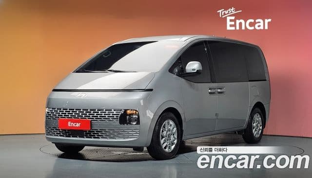 Hyundai Staria 2024 — Фото 1/20