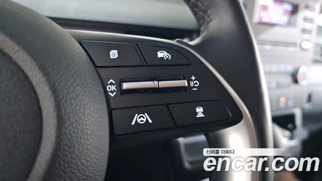 Hyundai Staria 2024 — Photo 5/31