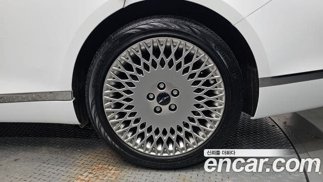 Genesis G80 2025 — Photo 19/34