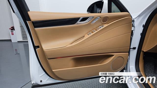 Genesis G80 2025 — Photo 28/34