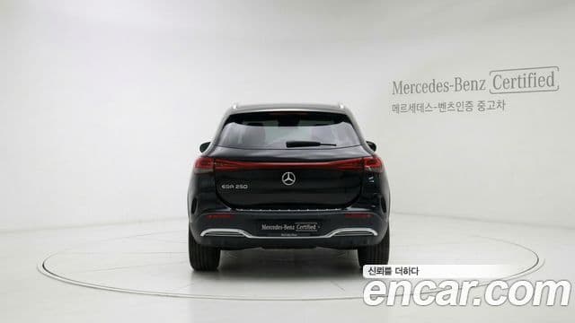 Mercedes-Benz EQA 2025 — ფოტო 1/11