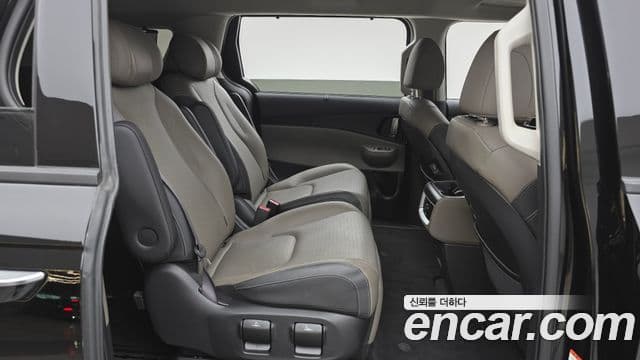 Kia Carnival 2024 — Фото 12/20