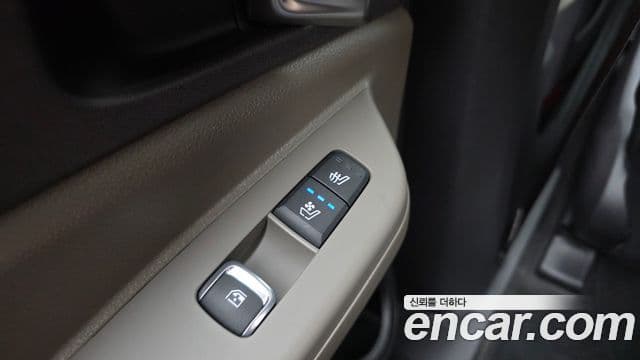 Kia Carnival 2024 — Фото 18/20
