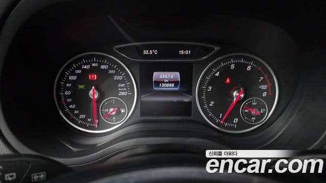 Mercedes-Benz B-Class 2018 — ფოტო 22/29