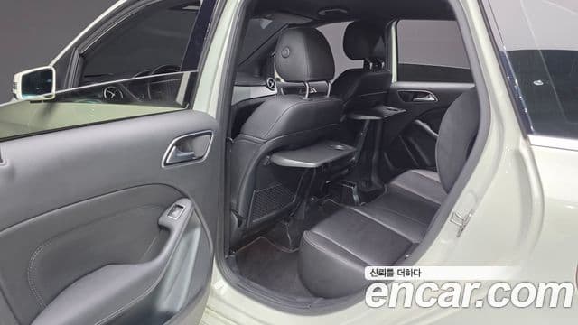 Mercedes-Benz B-Class 2018 — ფოტო 25/29