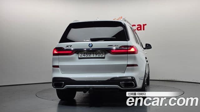 BMW X7 2020 — Photo 35/36