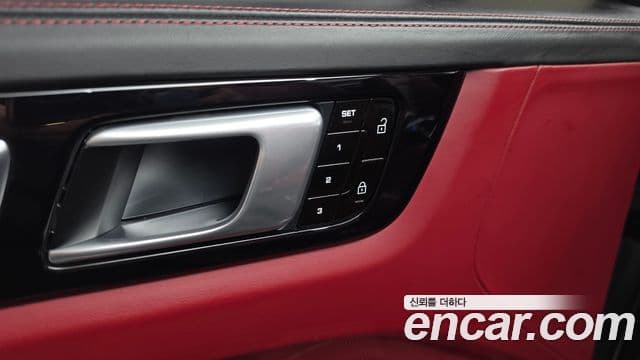 Porsche Cayenne 2020 — Photo 5/35