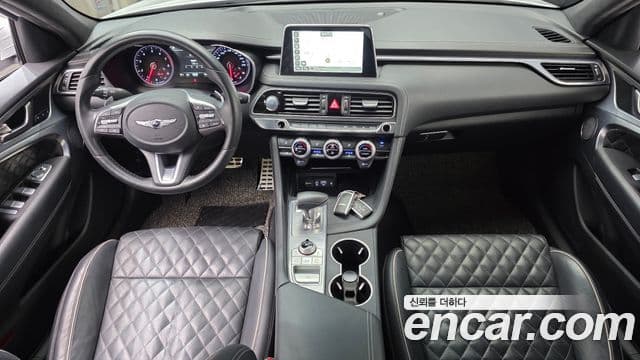 Genesis G70 2018 — Photo 7/31