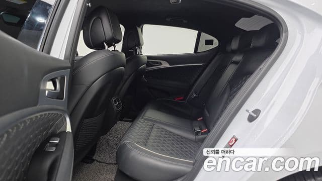 Genesis G70 2018 — Photo 5/31