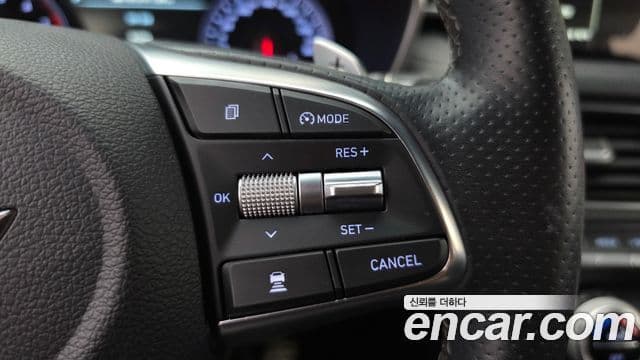 Genesis G70 2018 — Photo 22/31