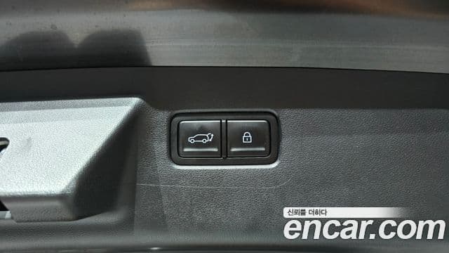 Hyundai Santa Fe 2024 — Photo 14/38