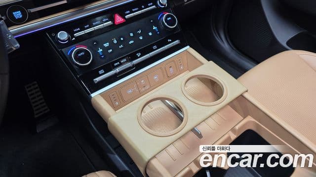 Hyundai Santa Fe 2024 — Photo 37/38
