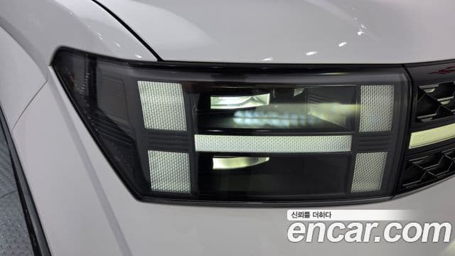Hyundai Santa Fe 2023 — Şəkil 1/37